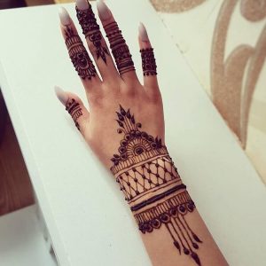 20+ Stylish Mehendi Designs For Hands To Inspire You! - K4 Craft